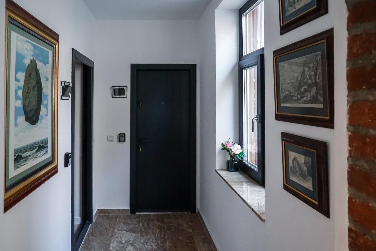 The Urban Oasis Apartment Bucureşti Exterior foto